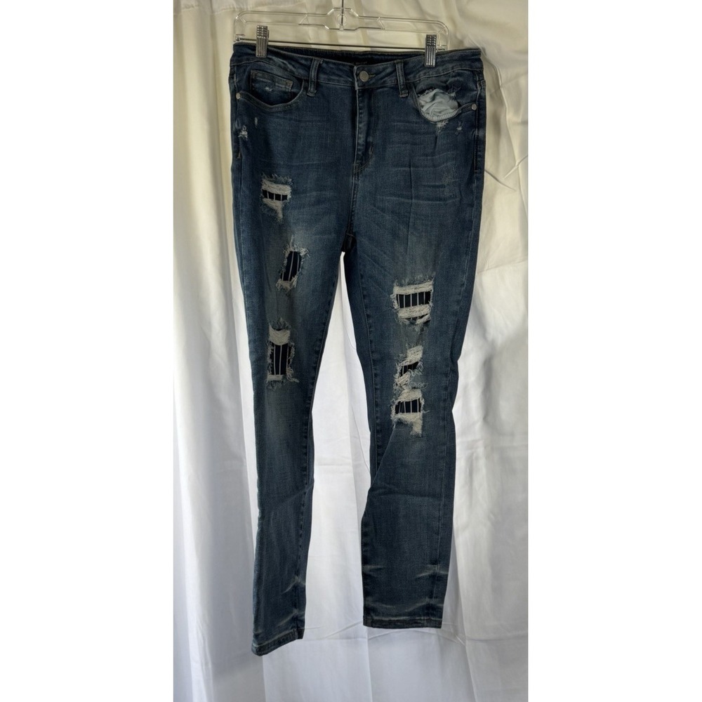 Judy Blue Jeans Skinny‎ Fit  13/31 Women's  Jounior's Jeans Distressed